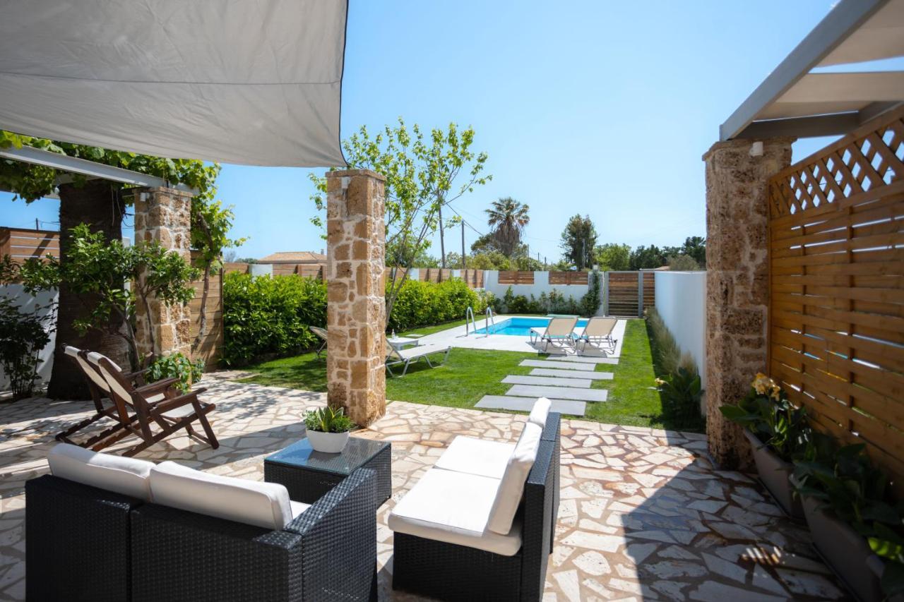 Issos Beach Villa Linia Exterior photo