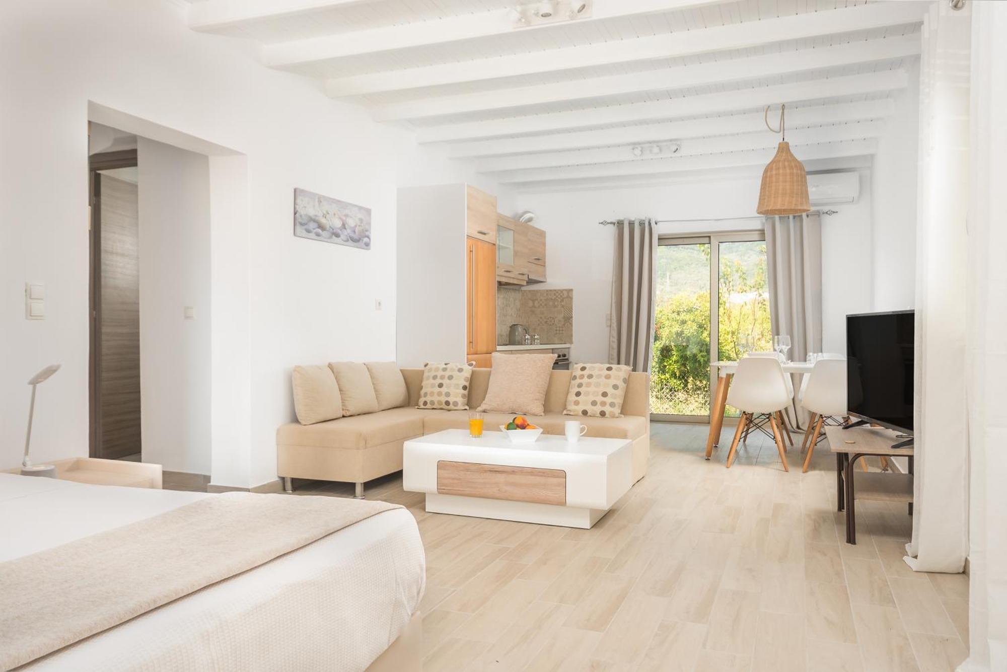 Issos Beach Villa Linia Exterior photo